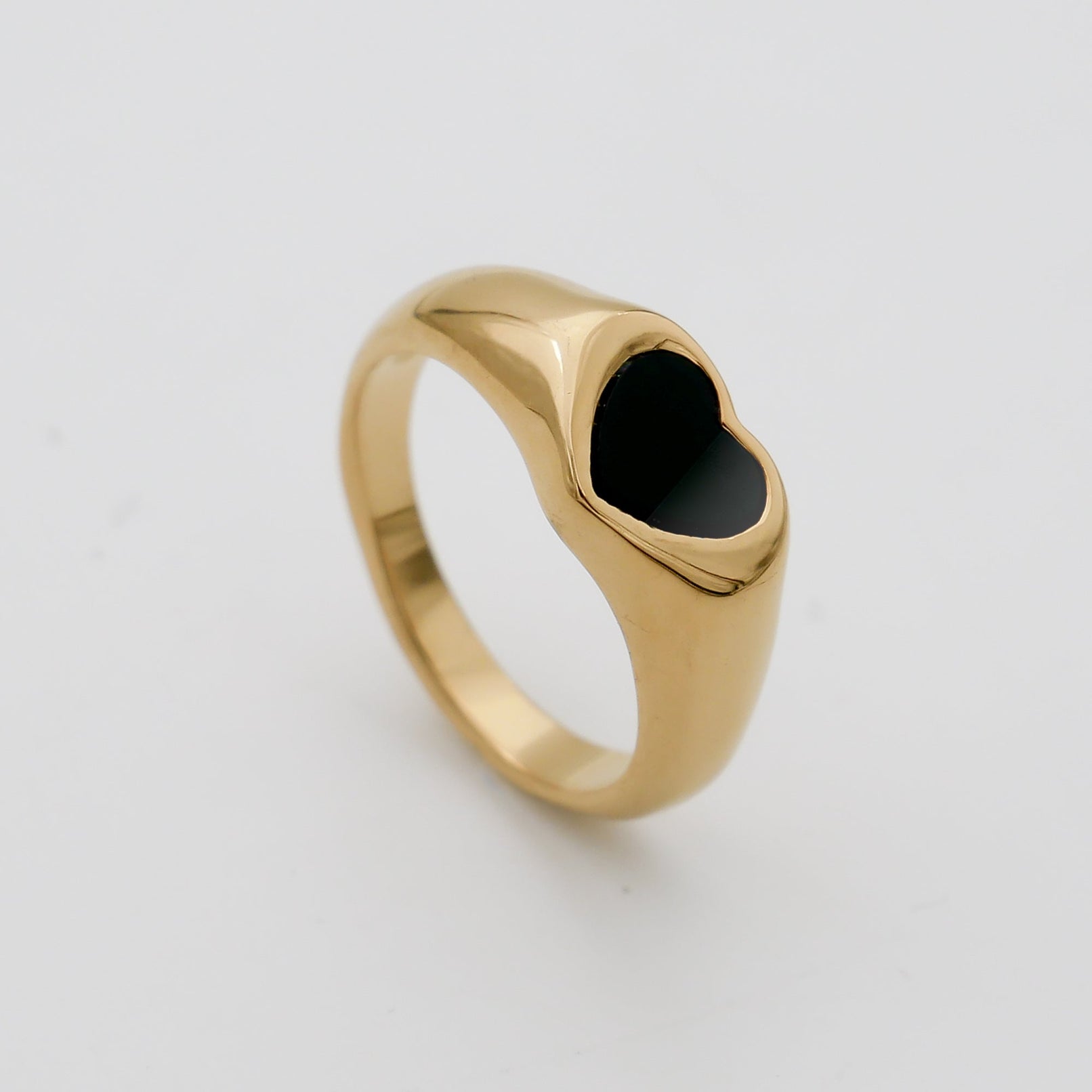Carys Heart Ring