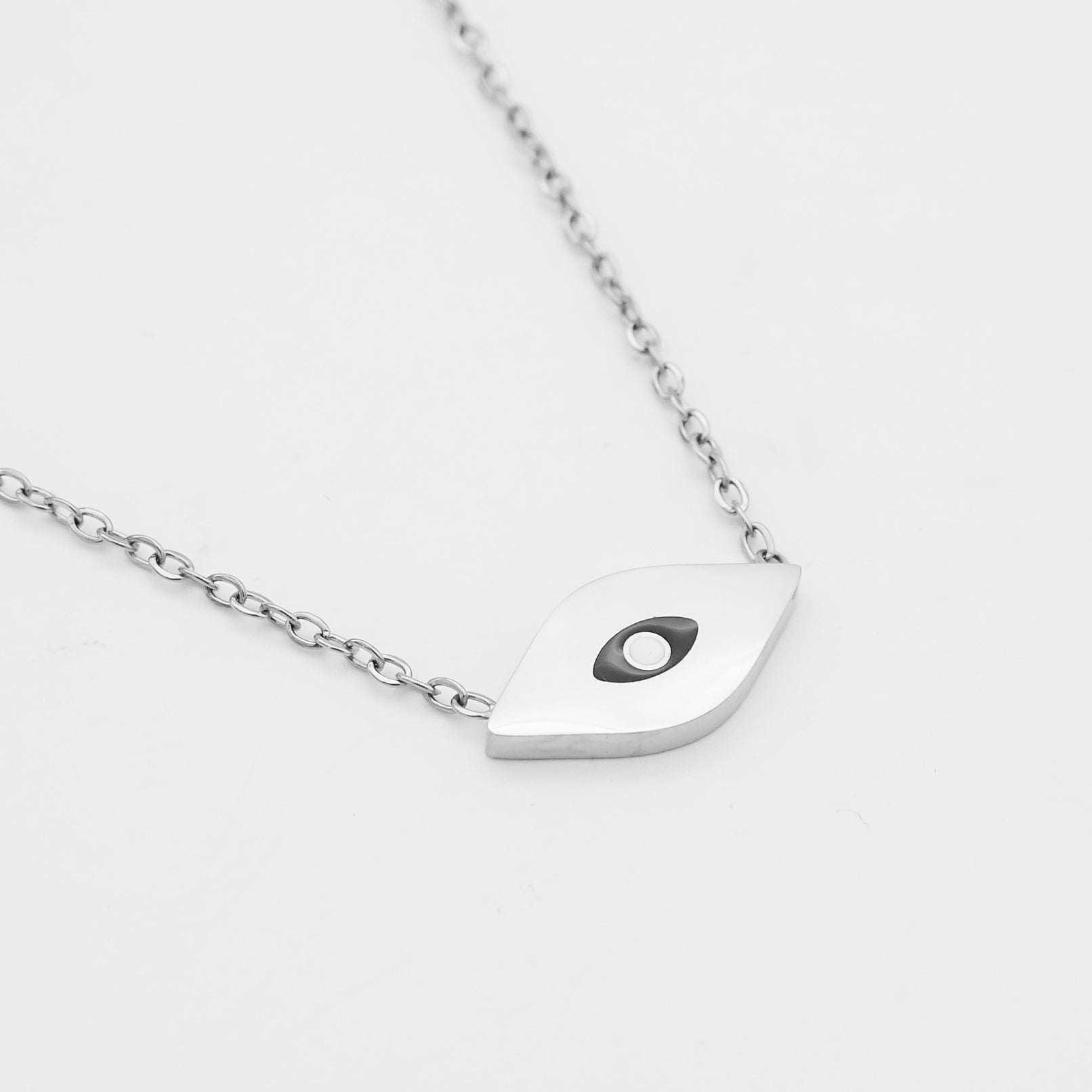 Elia Eye Necklace