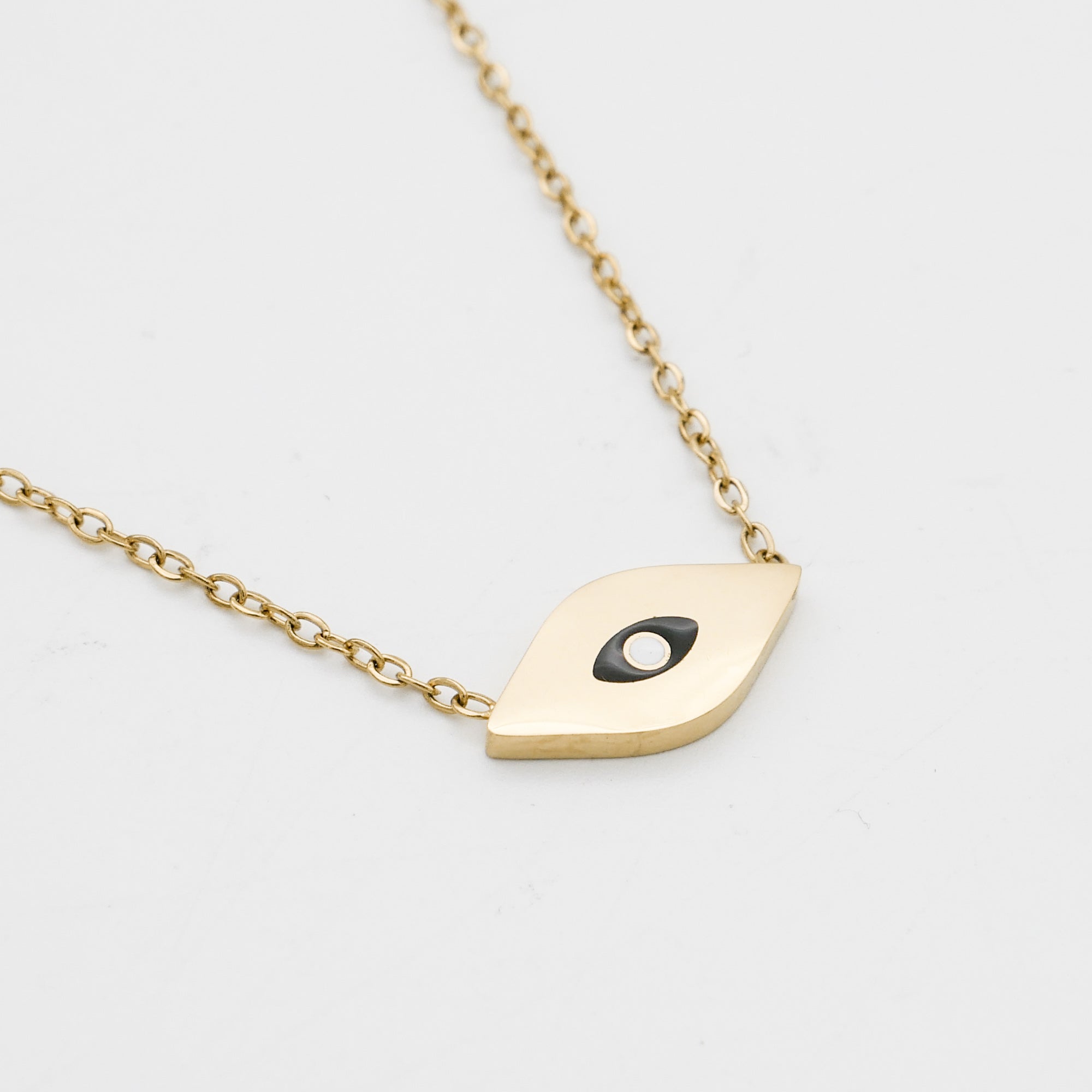 Elia Eye Necklace