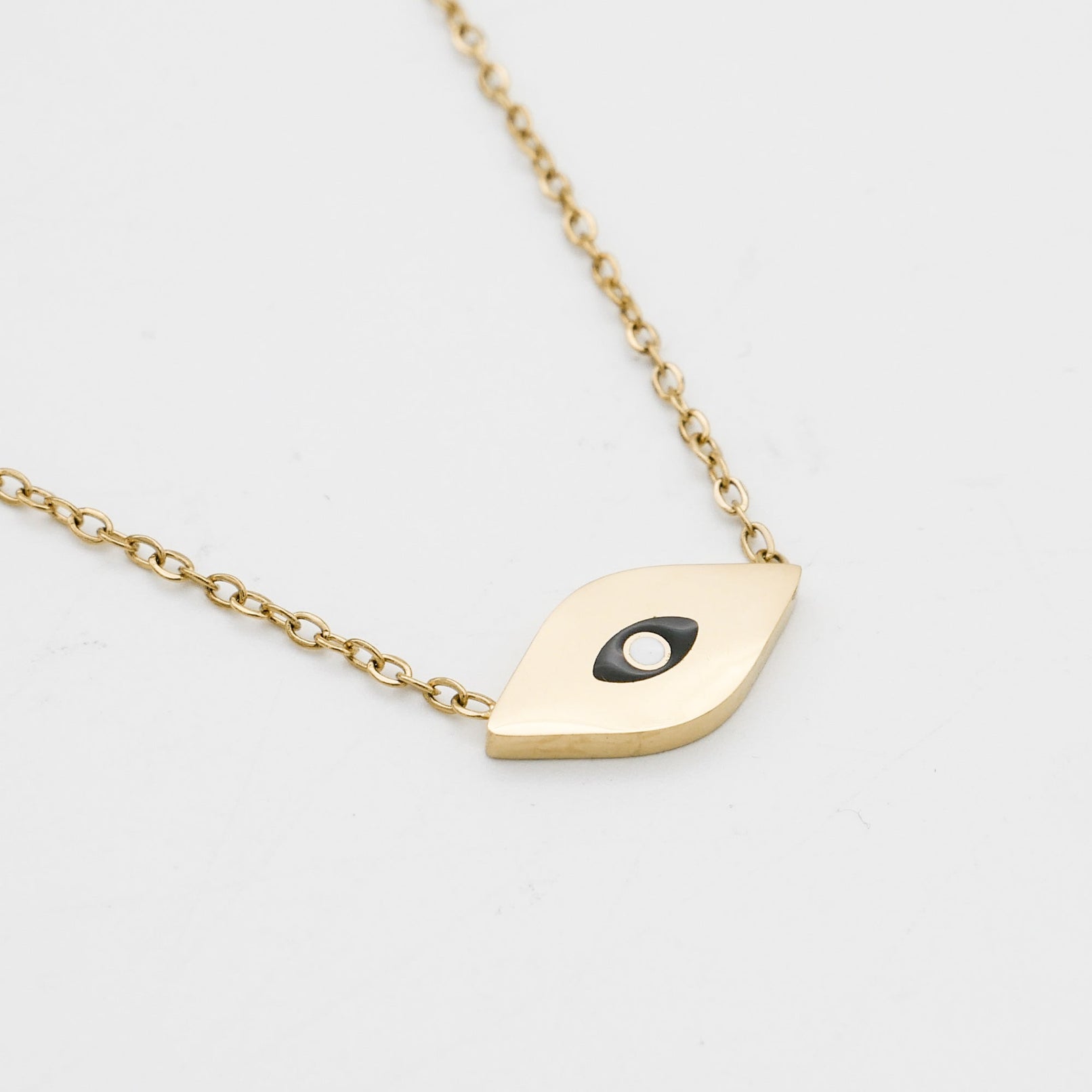 Elia Eye Necklace