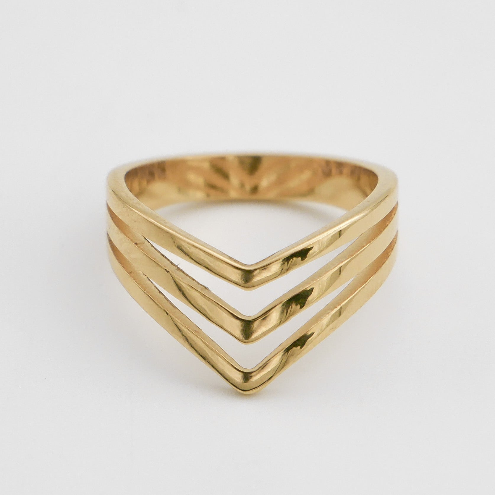 3-strengs Chevron ring