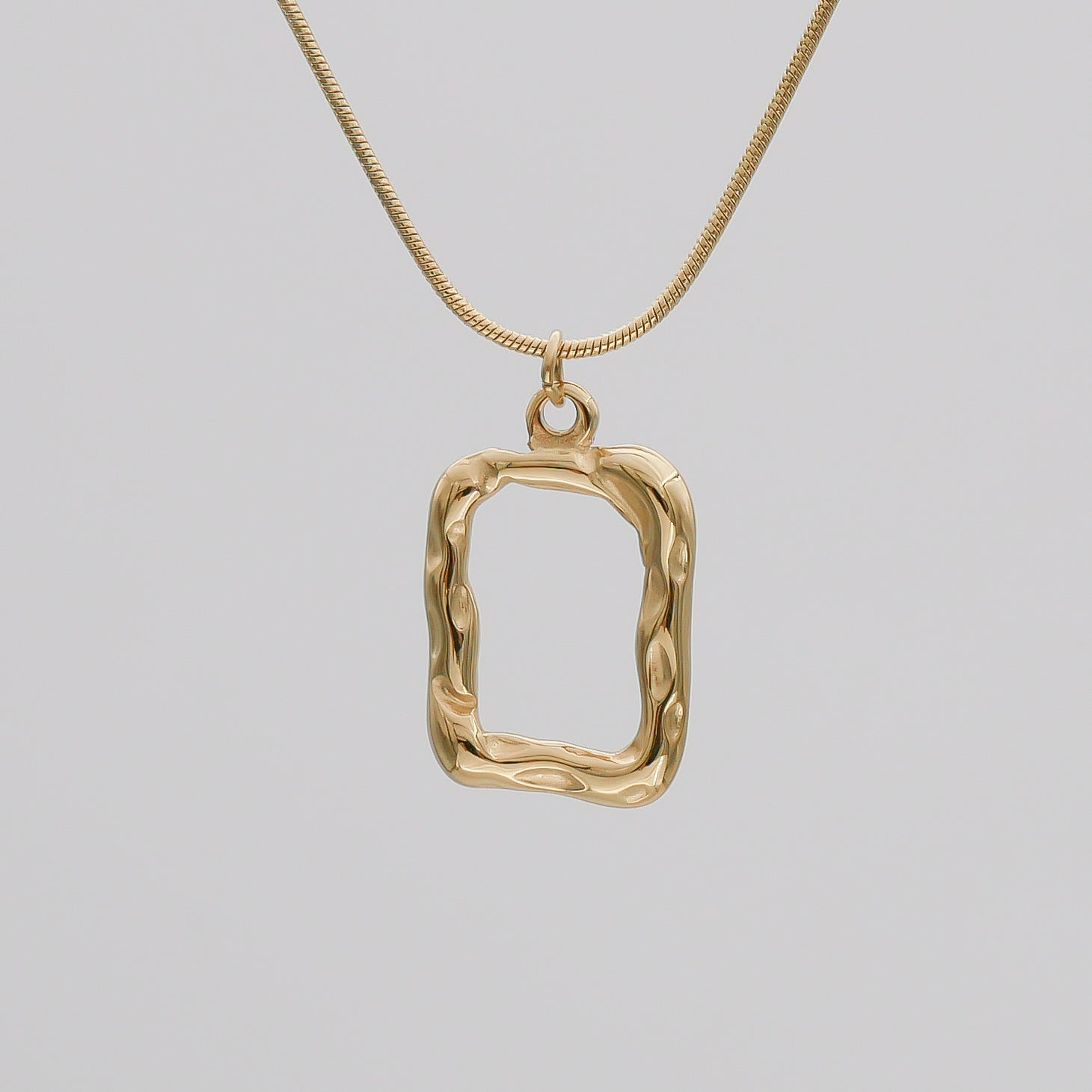 Elise Pendant Necklace