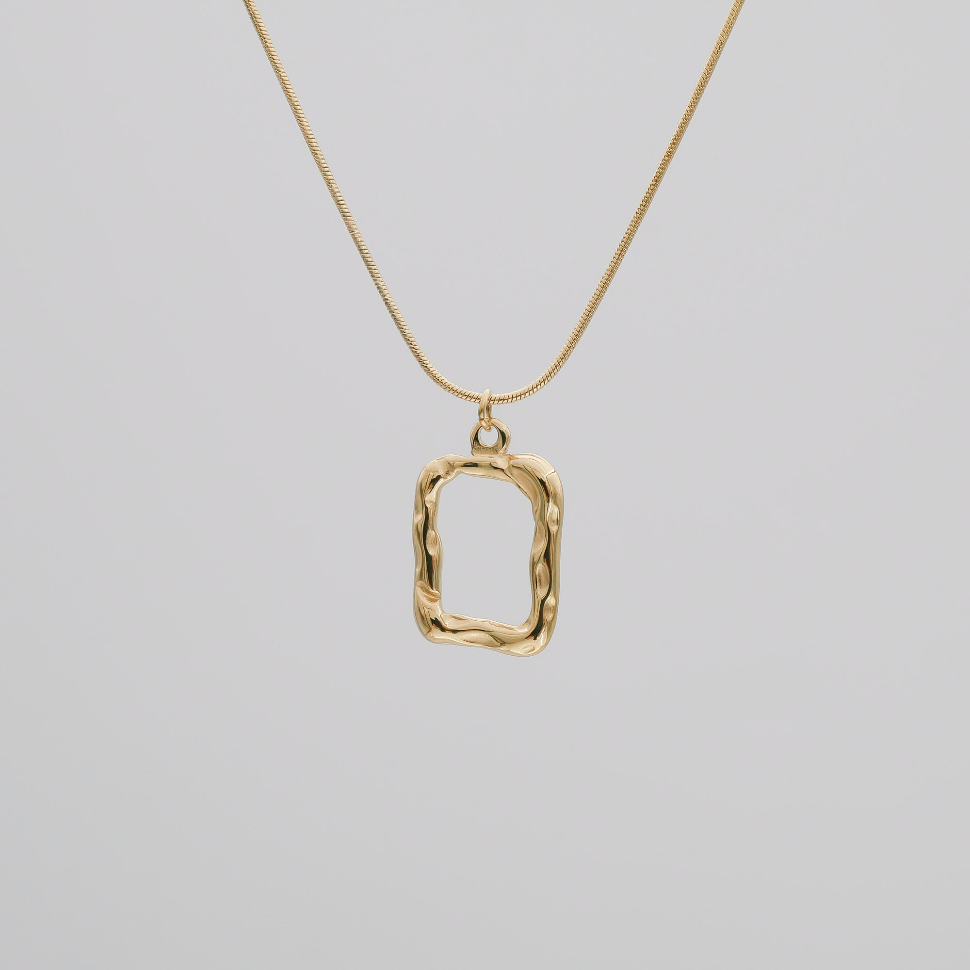 Elise Pendant Necklace