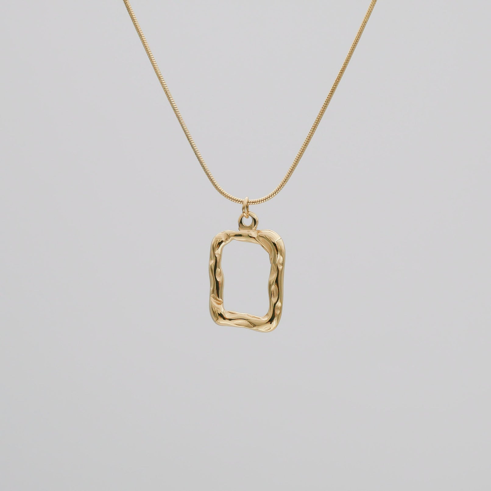 Elise Pendant Necklace