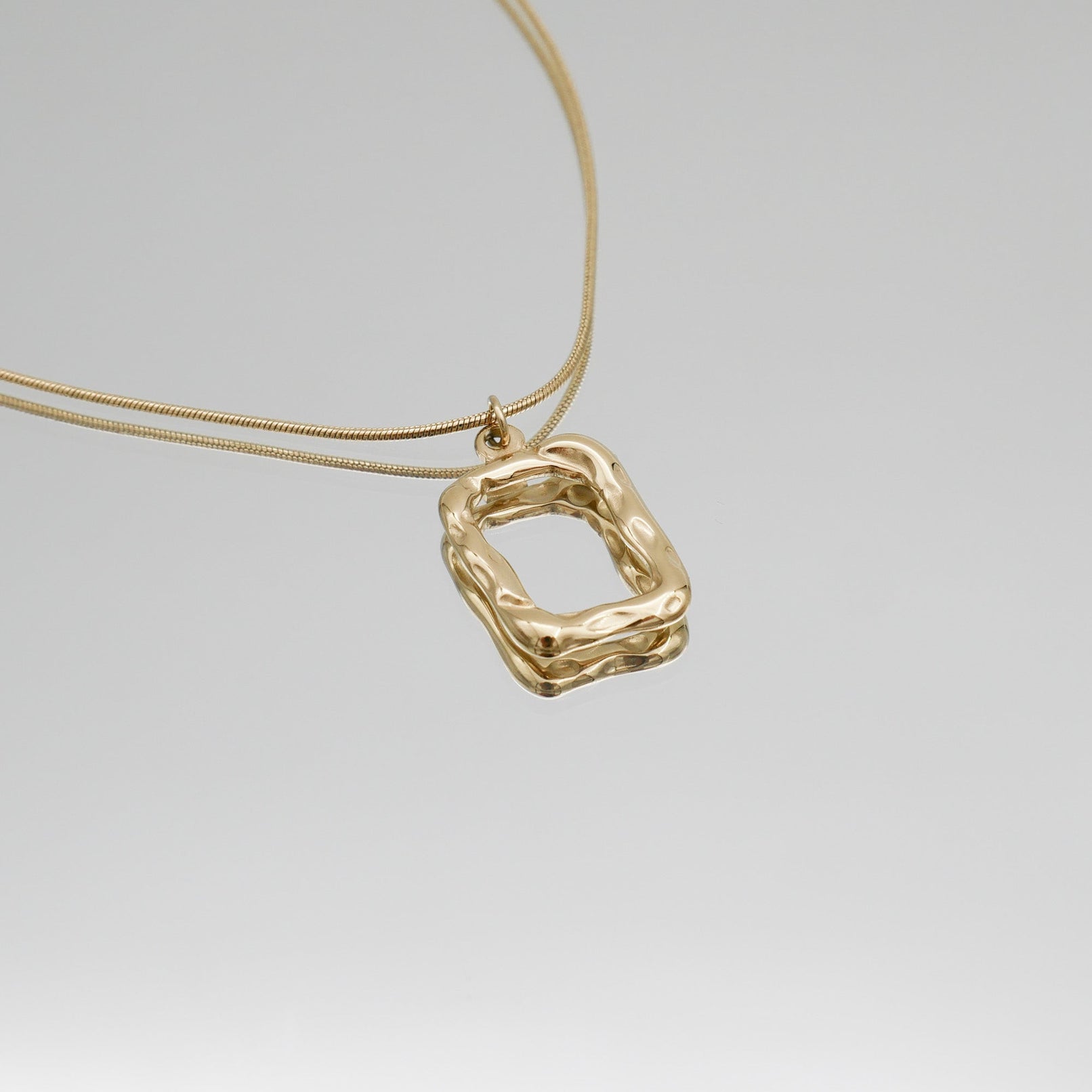 Elise Pendant Necklace