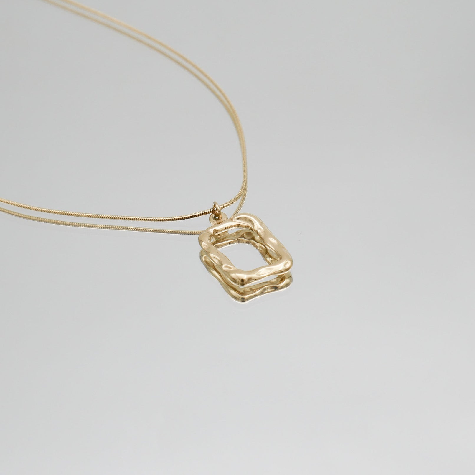 Elise Pendant Necklace