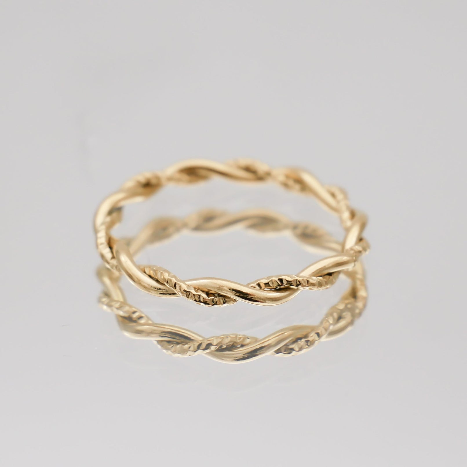 Aicha Gedraaide Ring