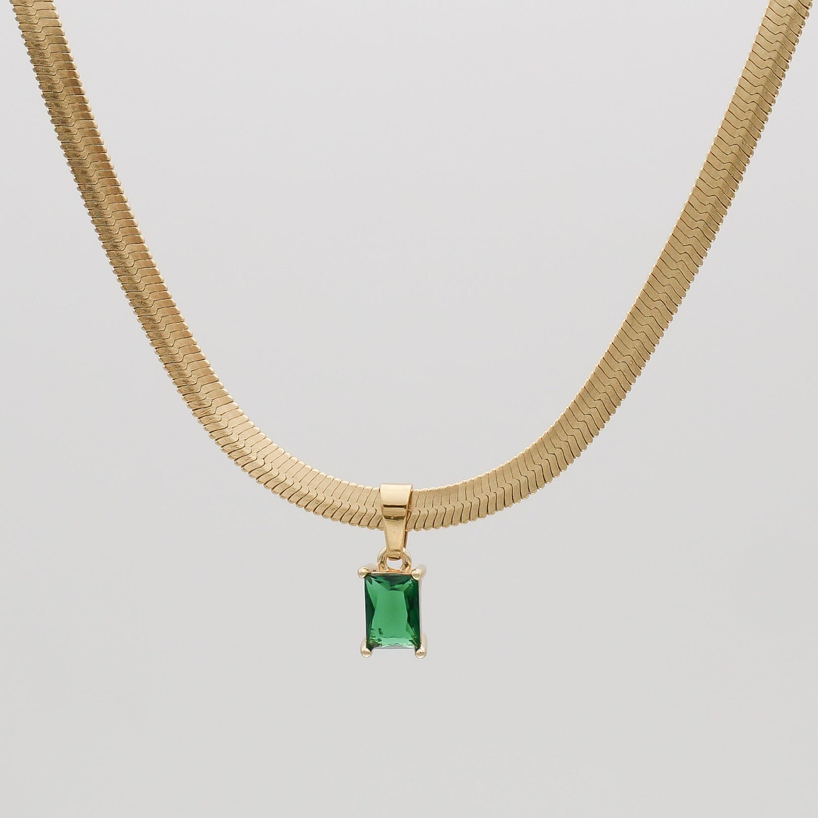 Erin Pendant Necklace